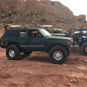 Meet your Posher, Linnane